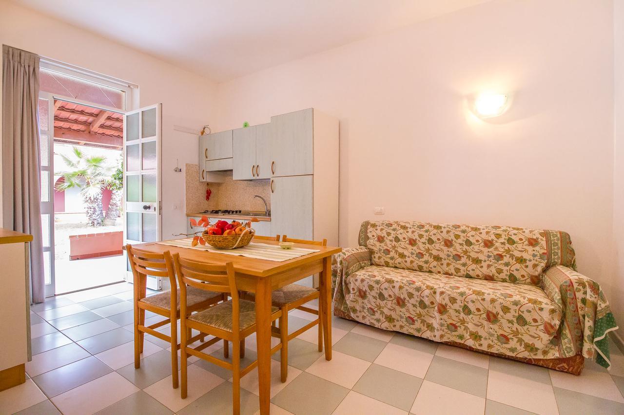 Residence Del Mare Casesicule 산타 마리아 델 포칼로 외부 사진