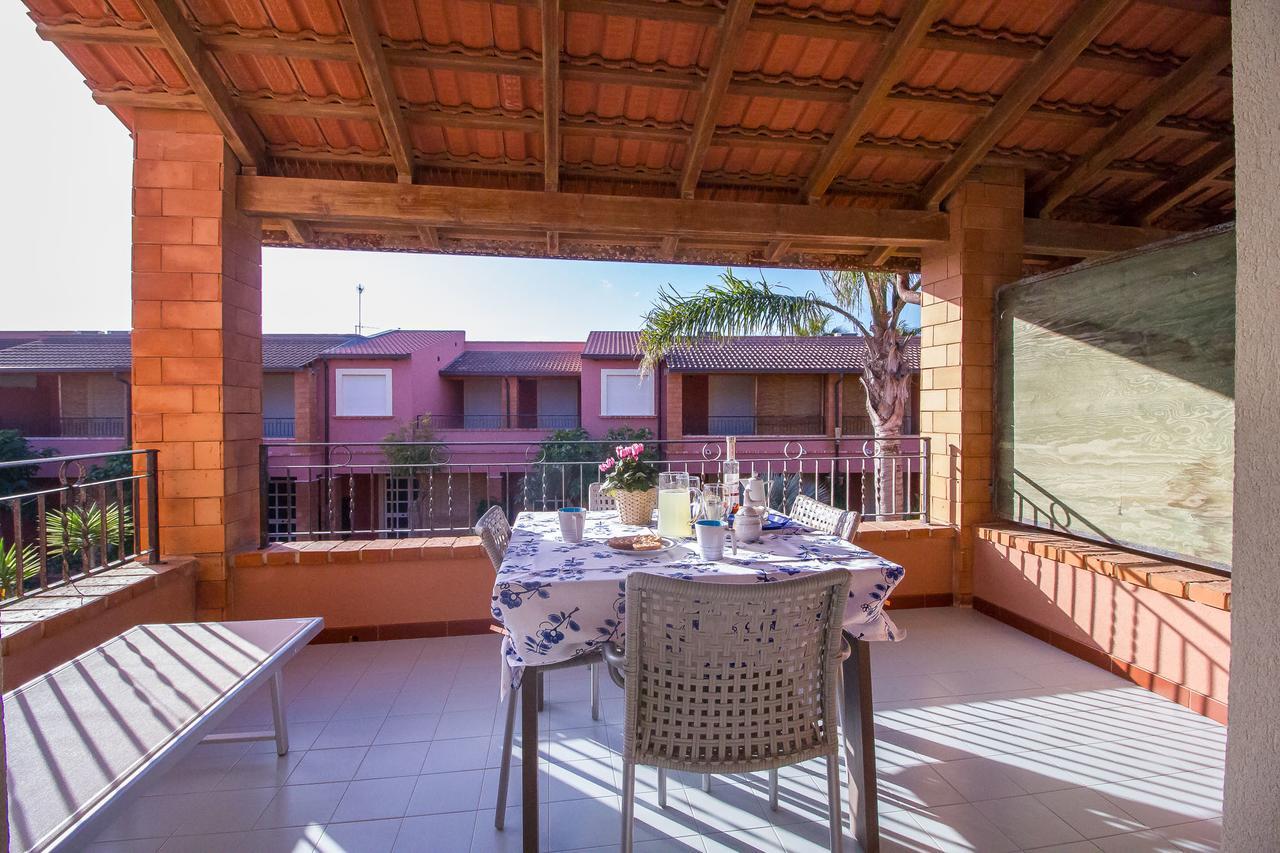 Residence Del Mare Casesicule 산타 마리아 델 포칼로 외부 사진