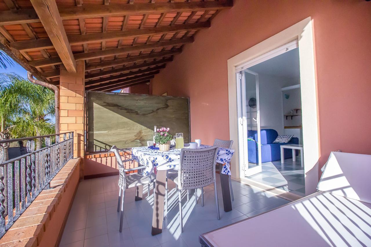 Residence Del Mare Casesicule 산타 마리아 델 포칼로 외부 사진
